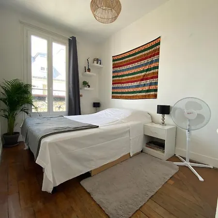 Apartment Super Au Coeur De Montmartre